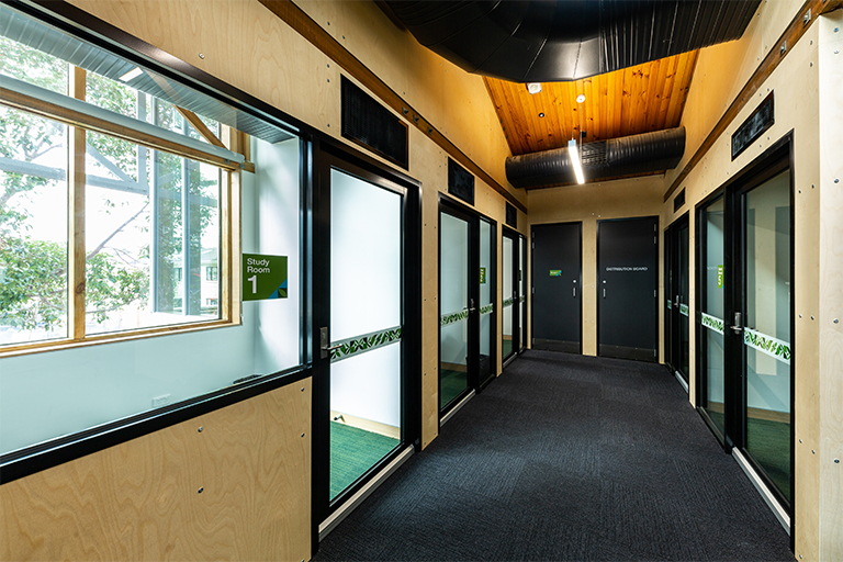 Book study rooms and computers City of Boroondara